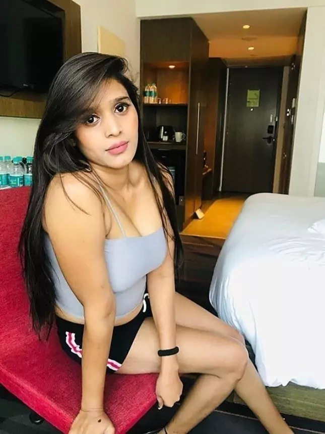 कॉल गर्ल्स सर्विस वेदासंदूर